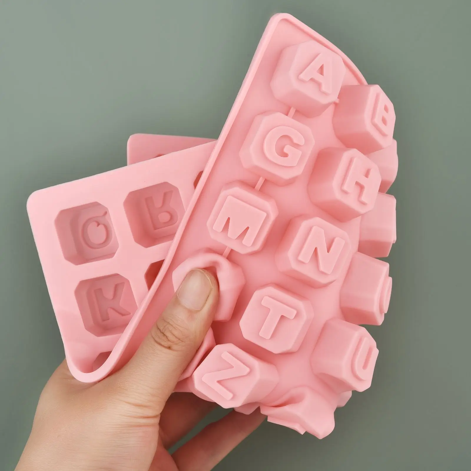 48 文字英語アルファベット文字シリコーン型石鹸型ケーキカッ - Soap Making Name のレビューと価格